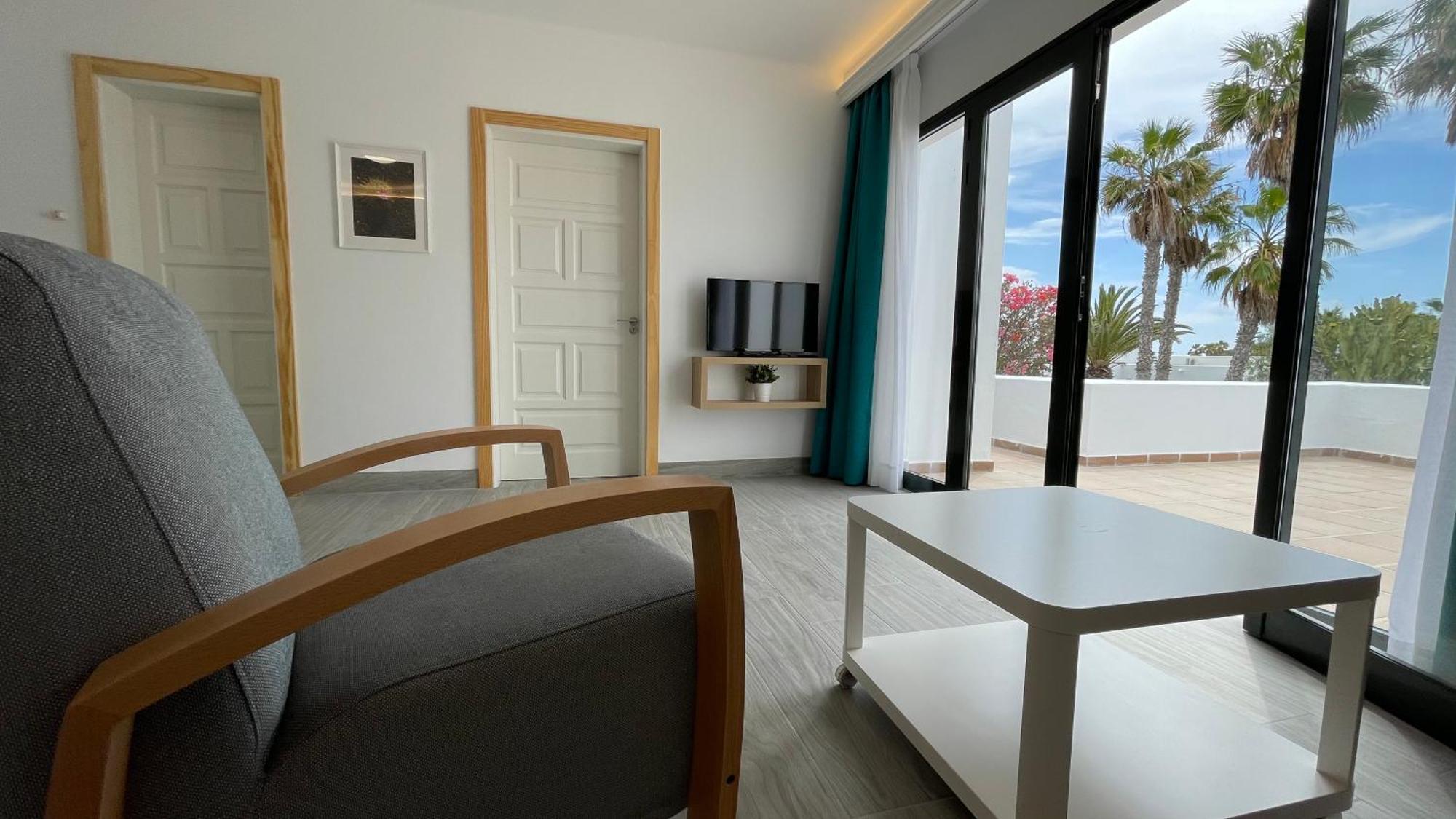 Palmeras Garden Playa Blanca  Room photo